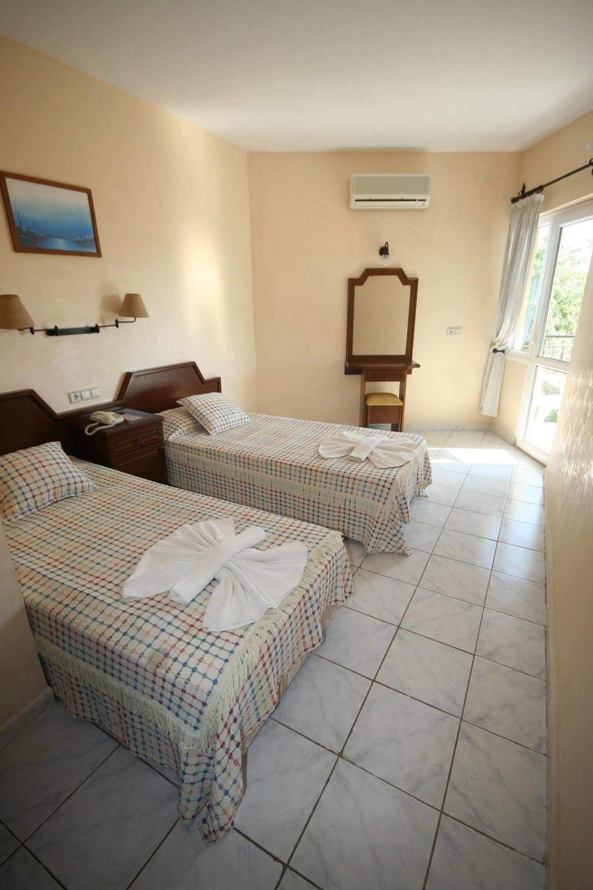 Cypriot Hotel Ολουντενίζ Εξωτερικό φωτογραφία
